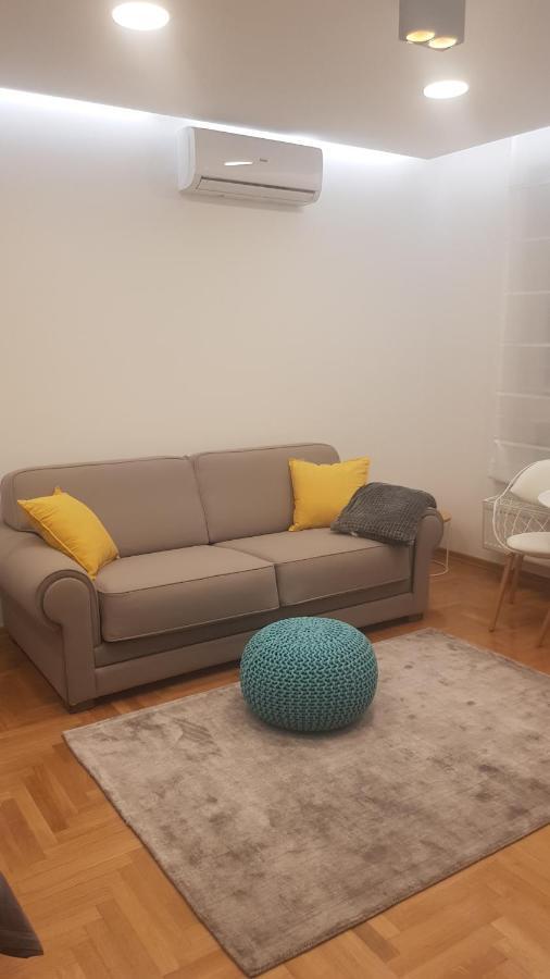 S & F Zagreb Apartman Eksteriør billede