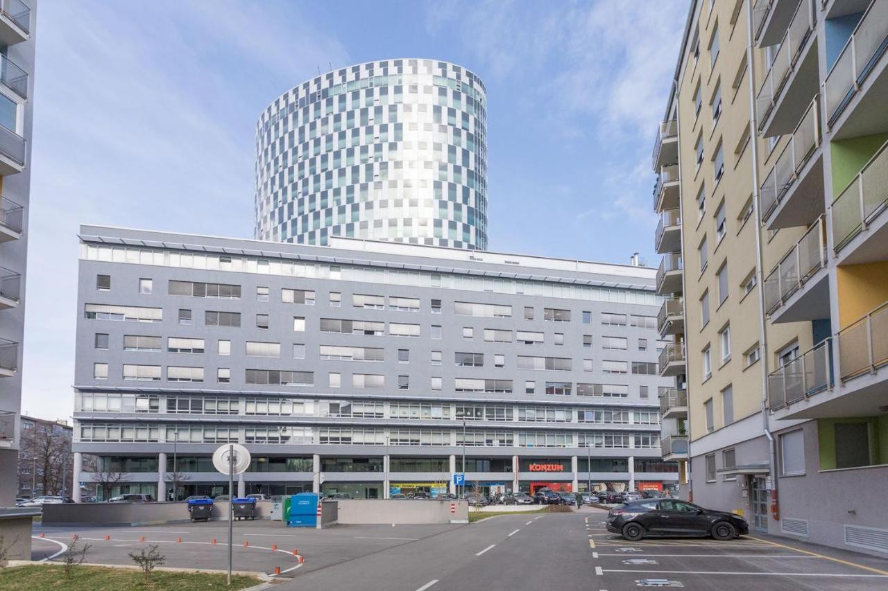 S & F Zagreb Apartman Eksteriør billede