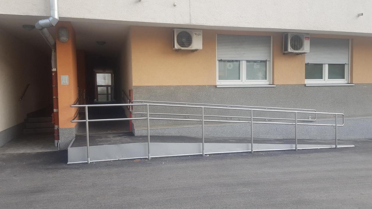 S & F Zagreb Apartman Eksteriør billede